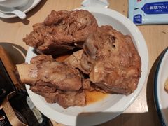 招牌酱大骨-关东小磨东北菜(上海长风大悦城店)