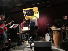 -东岸Cafe 爵士俱乐部