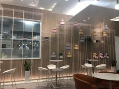 大堂-奈雪的茶(市百一店)