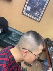 -纯剪男士理发馆·烫染专业店