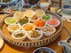 -包整·丝娃娃(一览甲秀楼风景店)