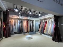 -圣霏亚礼服租赁·主持人服装租赁(上海静安总店)