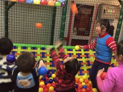 -蒙特利亲子乐园