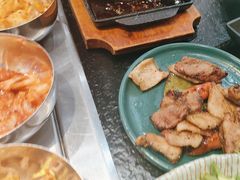 -臻牛烤肉