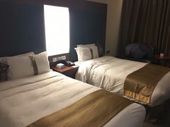 -上海浦东假日酒店