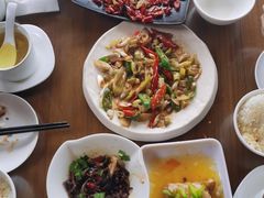 -隔壁老王·家常云南菜(花巷店)