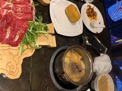 -金陵饭店 56F 家·海鲜火锅餐厅