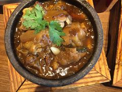 -云海肴·汽锅鸡·云南菜(天山百盛优客店)