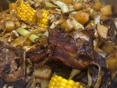 -内蒙焖面大盆骨餐馆(山大路店)