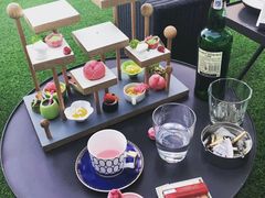 -The ROOF (通盈中心店)