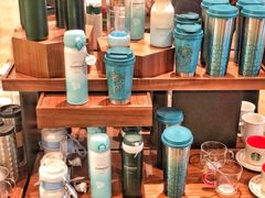 零售区-星巴克臻选(广州沙面店)