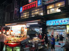 -六合夜市