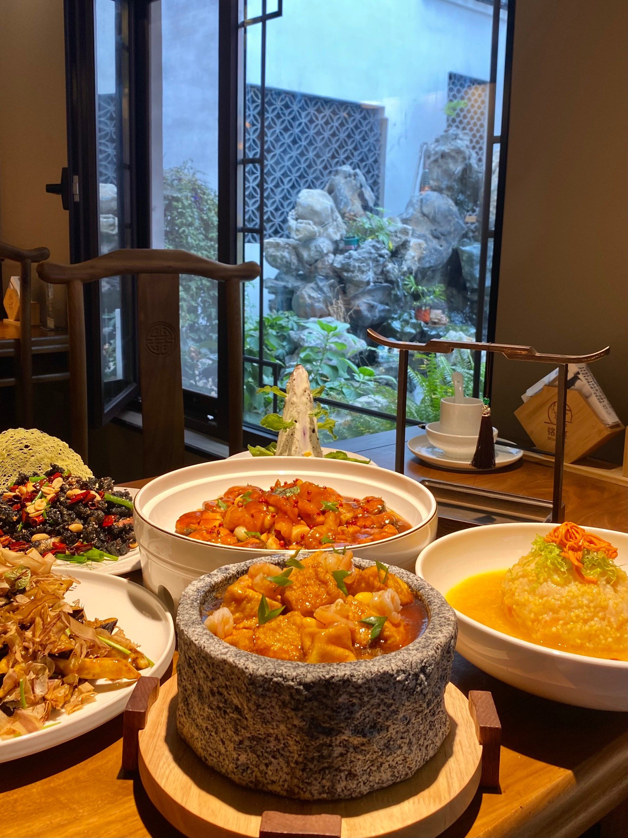 李村也有了!好美的新中式私房菜!