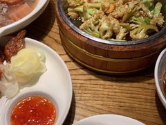 -爱碗亭·鲜炒湖南菜(壹城中心店)