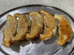 鲜肉韭菜煎饺-芬芳甜品(同福路店)