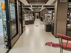 -云洲古玩城(大木桥路店)