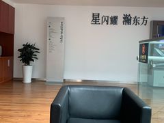 -上海星瀚奔驰4S店(红柳路店)