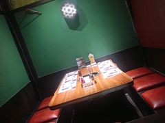 卡座-肉魁屋·烧肉·烧鸟·酒场(高新店)