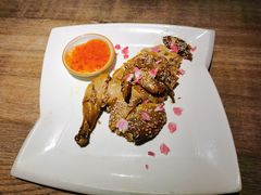 桃花烤鸡-蜜桃餐厅·江浙融合菜(荟聚购物中心店)