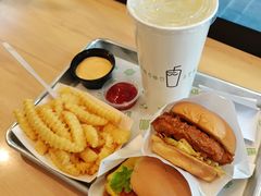 -Let'sBURGERplus·非常创意汉堡(三里屯店)