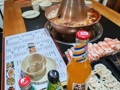 -果松木炭酸菜铜火锅·外婆参鸡汤