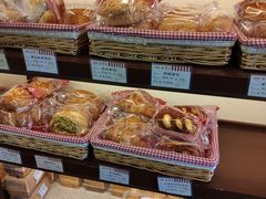 -红宝石·鲜奶小方·海派西点房(金杨店)