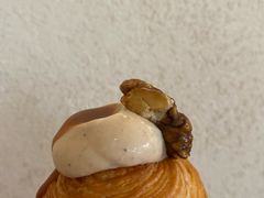 -VERIE BAKEHOUSE
