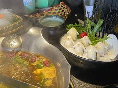 企鹅丸-湊湊火锅·茶憩(和平大悦城店)