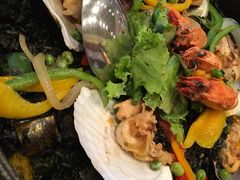 -香格里拉鱼跃地中海西餐厅·牛排披萨
