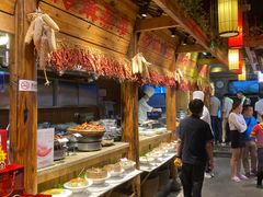 自助取餐区-野山舂·贵州现舂酸汤火锅(鸿通城店)