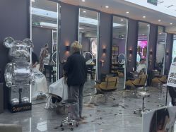 -藤野造型烫染·漂发