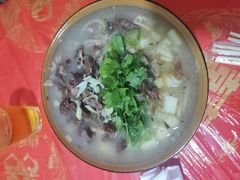 -陕北农家小吃风干羊肉剁荞面