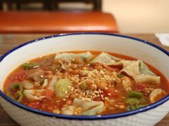 麻得跳馄饨-忆秦园小笼包(惠山古镇总店)