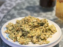 槐花炒蛋-红尘酒肉小馆
