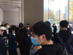 -Apple零售店(华贸购物中心店)
