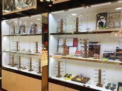 -MiRi眼镜连锁·蔡司·尼康控优点合作店(莘庄店)