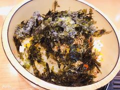 手抓饭团-Myth猪蹄(明洞店)