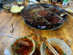-正南齊北重庆老火锅(光华村直营店)