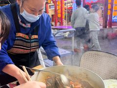 -刘姐啤酒鱼民族演艺餐厅(西街总店)