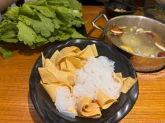 -呷哺呷哺(万达新世界店)
