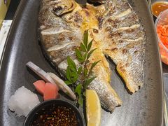 -山川小町·极番烧肉(新地假日广场店)