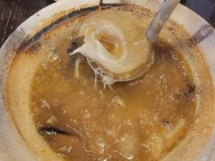 -J Daeng Seafood