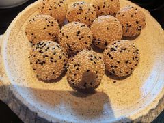 咸蛋黄爆浆小麻球-二十八里太湖船菜(吉祥路店)