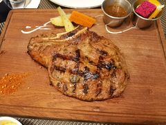 -悦享绿山墙西餐厅