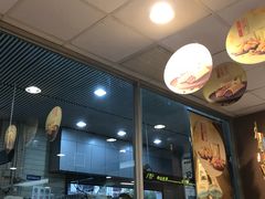 -麦当劳(轻轨曹杨路店)