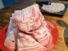 -洞庭洲·防空洞火锅·铜锅涮肉·烧烤(新百广场店)