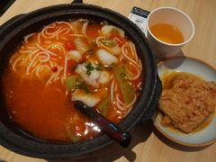 凤凰酸汤鱼片粉-俏凤凰(美林M·LIVE天地东座店)