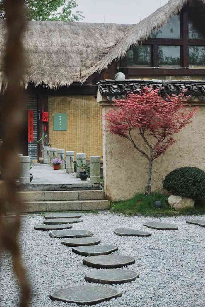 苕溪草堂私茶禅院"前段时间去湖州过周末,简直比上海体感热.