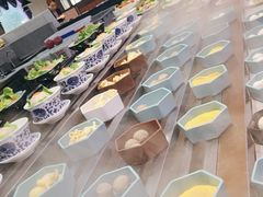 -新艺自助美食城(中山路店)