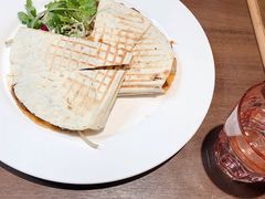 -拉亚汉堡经典餐厅(商城路店)